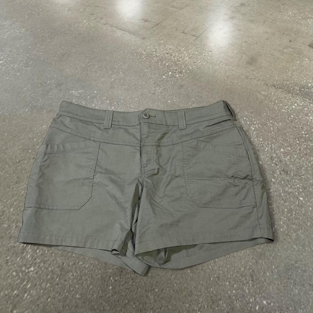 5.11 Tactical Green Khaki Utility Shorts Womens Size 16